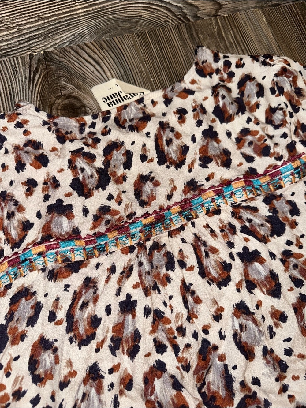 Savanna Jane Cream Leopard Print Blouse with Turquoise Trim Balloon Sleeves L - Picture 3 of 8